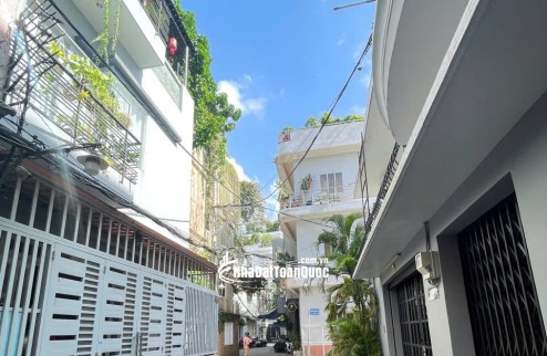 Bán nhà Lạc Long Quân hẻm xe hơi, 60m2, 4 tầng BTCT, giá 8,9tỷ