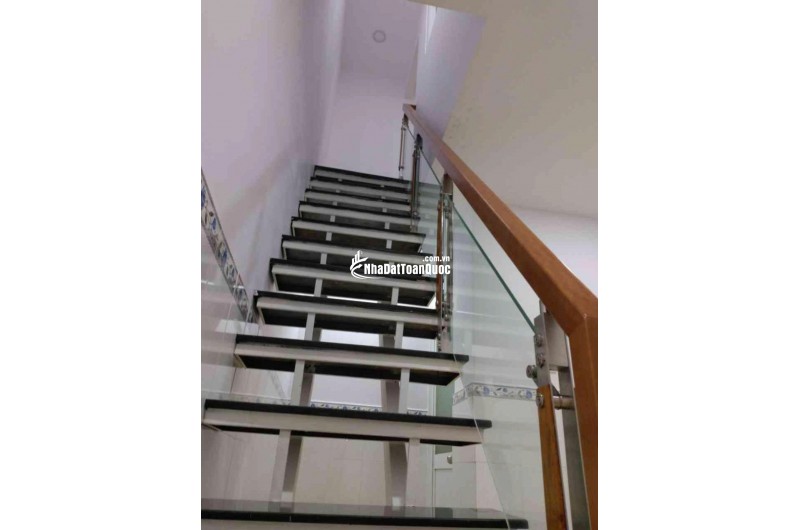 Bán nhà 51m2 trệt lửng ngay CVPM Quang Trung Q12 hẻm 5m giá 3.25tỷ