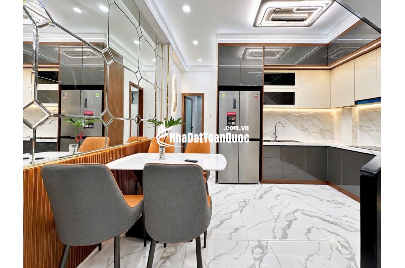 Bán nhà Quận 7 - Bùi Văn Ba 60m2 2tầng 3PN, Nội thất xịn, Ngang 4.3m, Hẻm 4m thông, 7.X tỷ