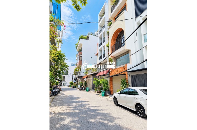 Bán nhà Quận 7 - Hoàn Trong Mậu 92m2 4tầng 5PN - Đường nhựa 9M, cách Himlam 70m - chỉ 17 tỷ