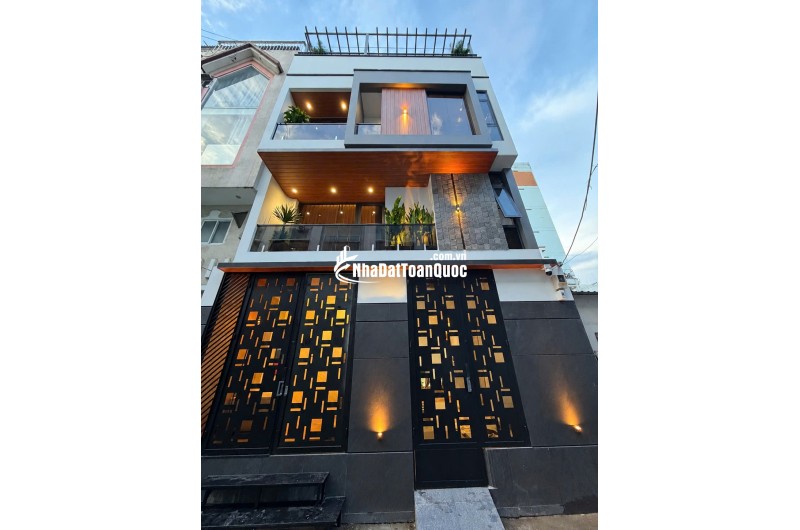 Bán nhà 4T đẹp lung linh đẳng cấp, mới xây, đường Lý Phục Man, hẻm xe hơi, giá nhỉnh 13 tỷ