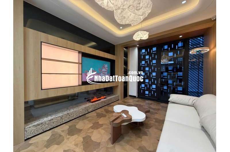 Bán nhà 4T đẹp lung linh đẳng cấp, mới xây, đường Lý Phục Man, hẻm xe hơi, giá nhỉnh 13 tỷ