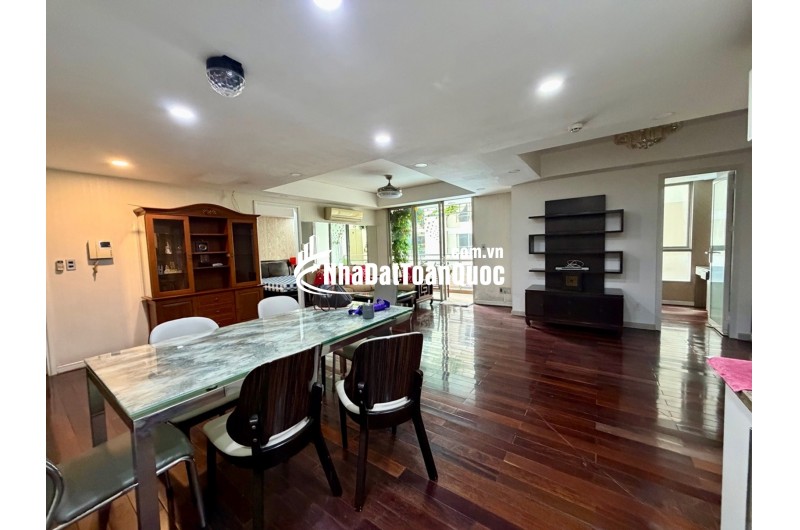 Bán căn hộ 4PN Botanic Phú Nhuận 147m2 view hồ bơi giá 12tỷ thương lượng