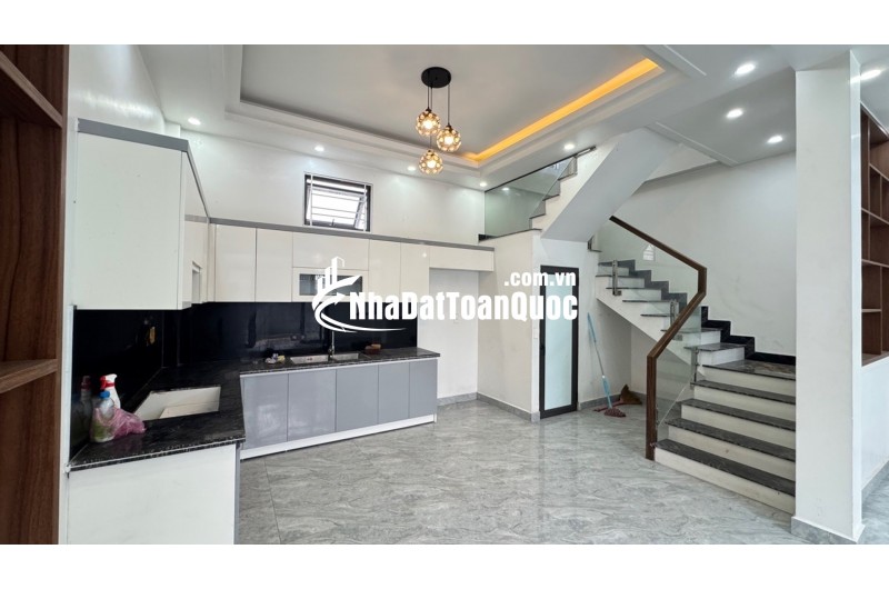 3 TẦNG-NGÕ ÔTÔ ĐỖ CỬA-3 NGỦ KHÉP KÍN - 2,35đ