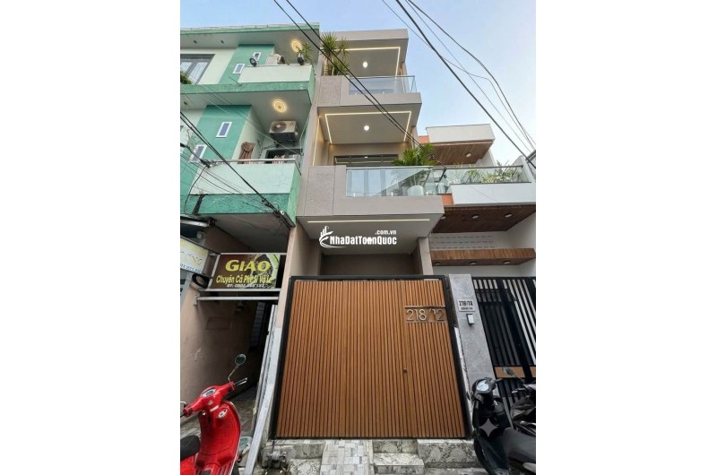 Nhà 3 tầng, kiệt Đống Đa 6m, kiệt rộng thông thoáng có thể kinh doanh, thông ra được đường Lý Tự Trọng, nhiều tiện nghi xung quanh..