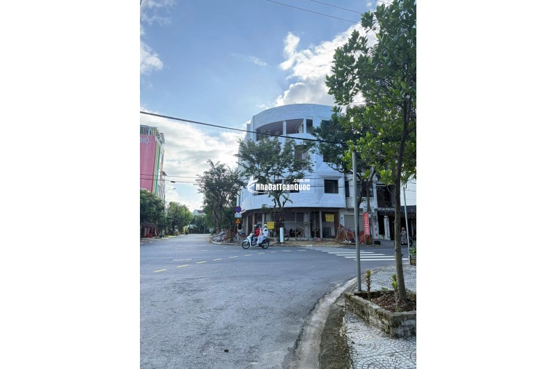 Mỹ Út 0971468168 Cho thuê mặt bằng 2 mặt tiền, phù hợp kinh doanh,