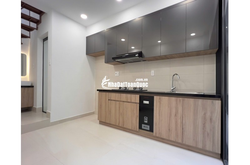 Cho thuê nhà mới tinh full nội thất Nguyễn Duy P12 Q8