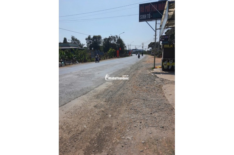Bán đất mặt tiền QL62 Long An (cũ) TDT 666.9m2
