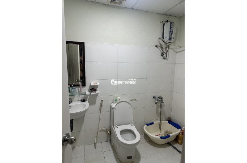 Bán căn hộ 70m2 tầng 20 C/C Topaz Garden
