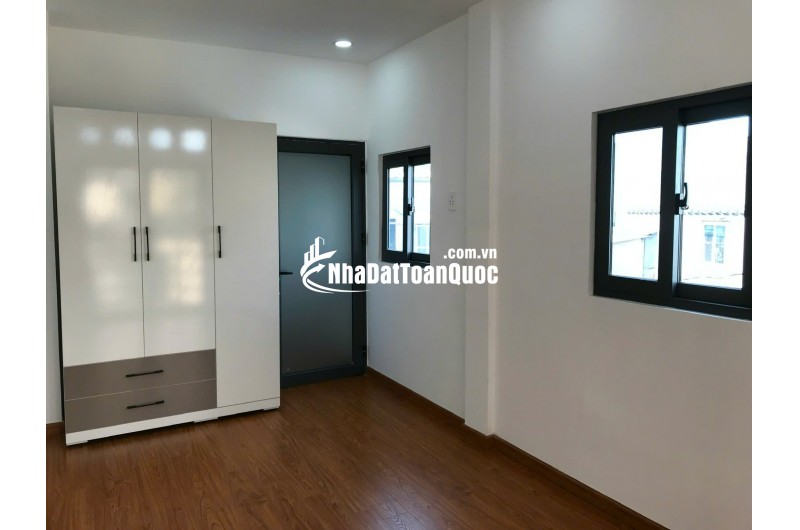 Bán nhà hẻm xe tải Trần Hưng Đạo P2 Q5 đúc 3 tầng
