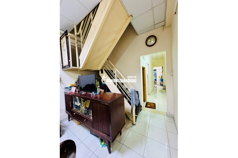 Chính chủ bán nhà mặt tiền Đỗ Công Tường, gần Aeon Tân Phú