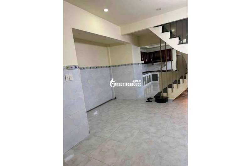 Bán nhà 2 tầng, 48m2 hẻm Bình Long, Phú Thọ Hòa, Tân Phú, sổ hồng riêng, giá 4.3 tỷ. LH: 0366375002