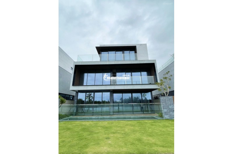 Bán biệt thự ven sông khu đô thị Phú Mỹ An, Đà Nẵng diện tích 300m², 0773218937  hồ bơi riêng, sàn 349,1m²