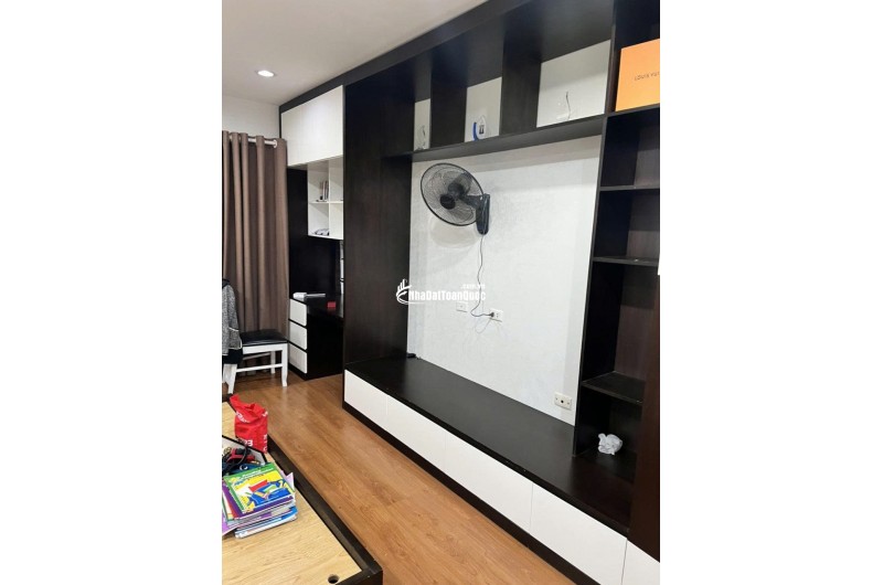 Nhượng Căn góc 2PN rộng 97m2 cực thoáng tại 17T2 Hapulico Complex