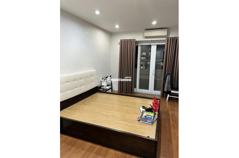 Nhượng Căn góc 2PN rộng 97m2 cực thoáng tại 17T2 Hapulico Complex