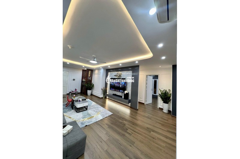 Tìm khách THUÊ cho căn hộ 3PN cực rộng Hapulico Complex 21T2 chỉ 17tr/tháng