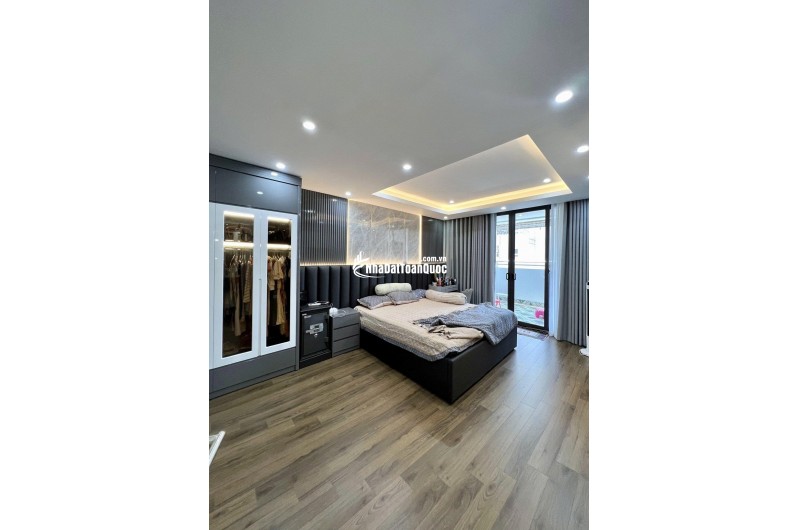 Tìm khách THUÊ cho căn hộ 3PN cực rộng Hapulico Complex 21T2 chỉ 17tr/tháng