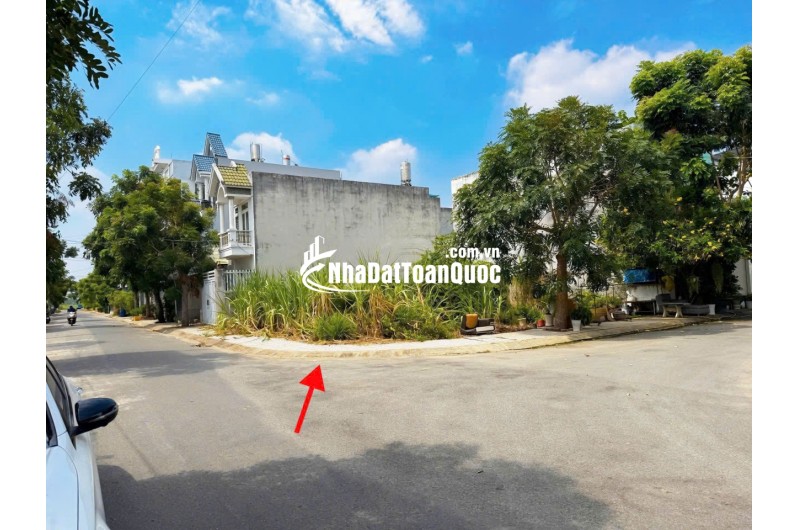 BÁN ĐẤT ĐỨC HOÀ TỈNH TÂY NINH - DT 93,6 M2 - SHR - 2TỶ050TR. LH:0903974577