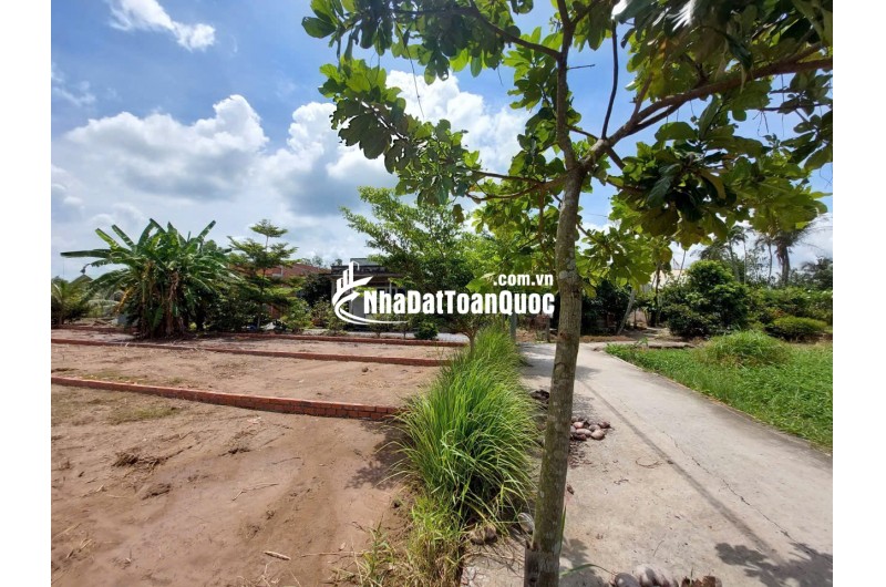 BÁN LÔ ĐẤT THỔ CƯ VỊ TRÍ ĐẸP TẠI ẤP 6 XÃ TÂN TRẠCH, CẦN ĐƯỚC, LONG AN. LH:0903187068.