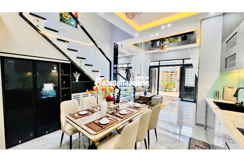 BÁN NHÀ THANH KHÊ ĐÔNG QUẬN THANH KHÊ  62M2 X 3 TẦNG - 6 TỶ 150TR. LH:0932646343.