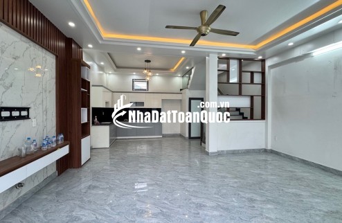 3 TẦNG-NGÕ ÔTÔ ĐỖ CỬA-3 NGỦ KHÉP KÍN - 2,35đ