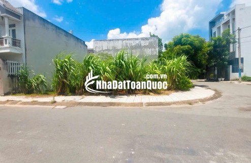 BÁN ĐẤT ĐỨC HOÀ TỈNH TÂY NINH - DT 93,6 M2 - SHR - 2TỶ050TR. LH:0903974577